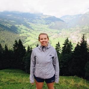 Meet your Posher, Lauren